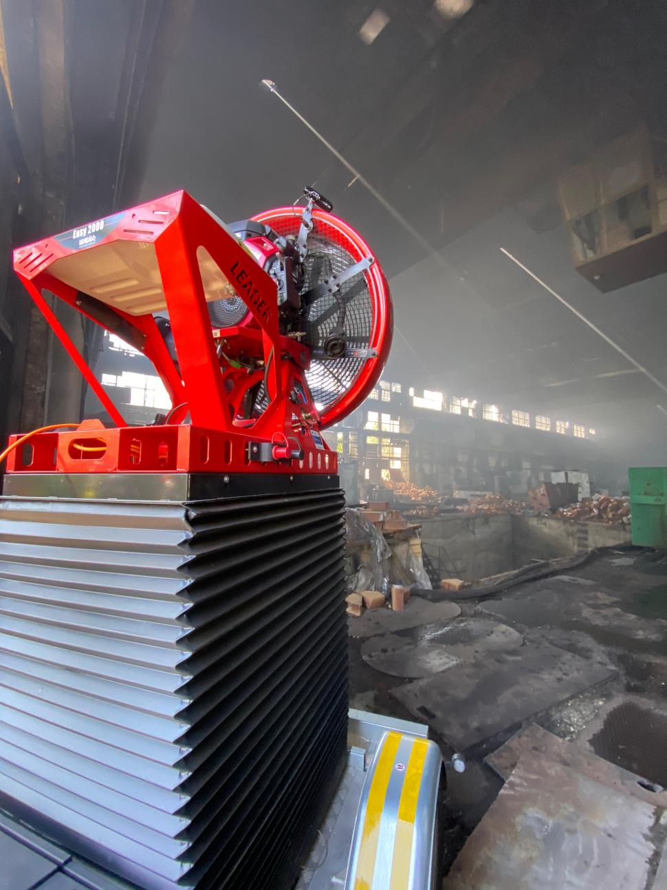 Incendiu puternic în Ploiești, Prahova. O construcție de 2000 mp, plină cu produse petroliere, a luat foc 901633