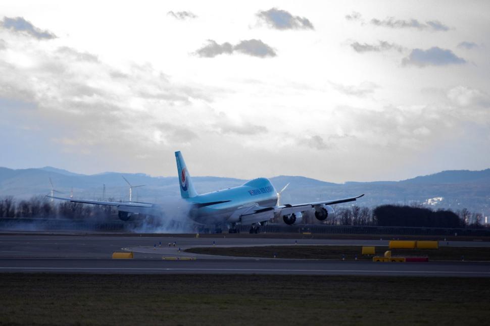 SUA cumpără cinci aeronave pentru flota de "Avioane ale Apocalipsei", care este ridicată în aer în caz de război nuclear 901740