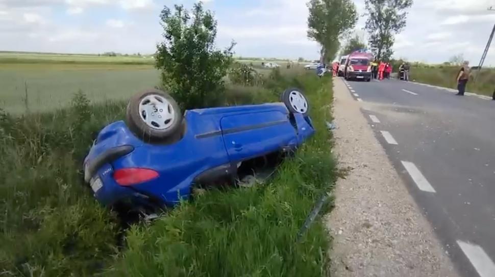 Accident grav la Costești. Un preot a murit pe loc iar un altul a ajuns în stare gravă la spital 902182
