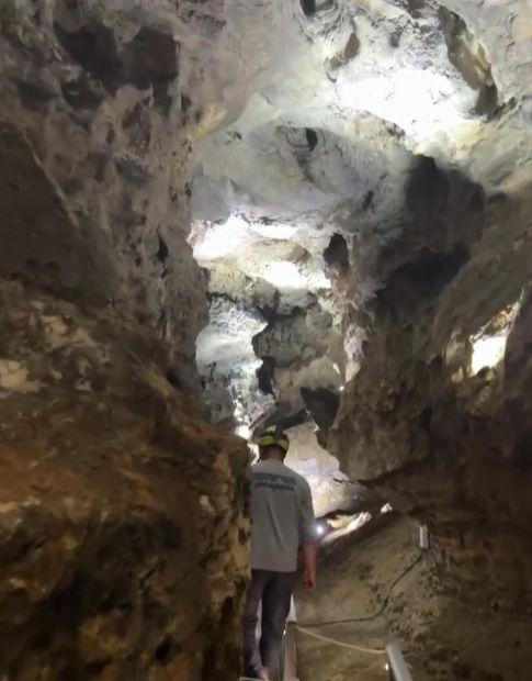 O nouă destinație turistică spectaculoasă în România. Circuitul de peşteri are sistem de iluminare și monitorizare 902268