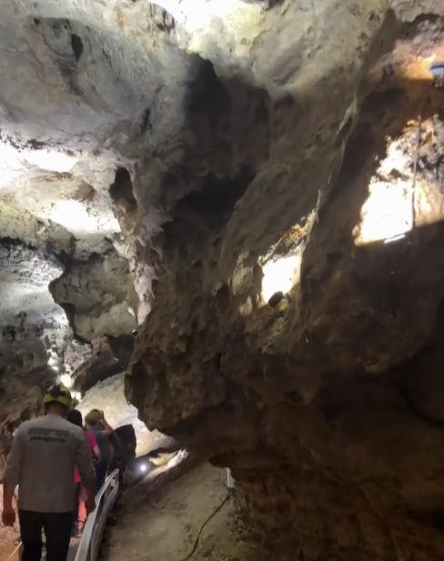 O nouă destinație turistică spectaculoasă în România. Circuitul de peşteri are sistem de iluminare și monitorizare 902271