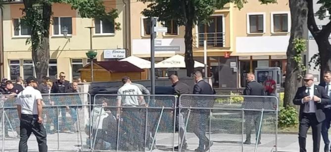 Premierul Slovaciei a fost împușcat | Robert Fico a ieşit din operaţie şi este stabil 902399