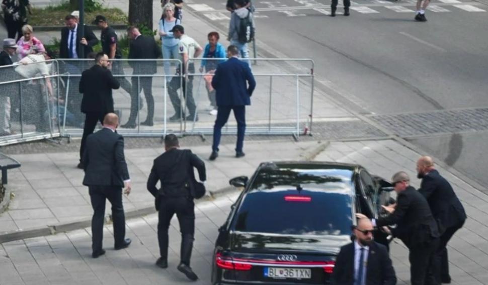 Premierul Slovaciei a fost împușcat | Robert Fico a ieşit din operaţie şi este stabil 902401