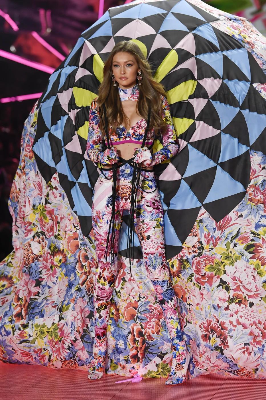 Celebra paradă de modă Victoria's Secret revine, după o pauză de şase ani: "Va oferi exact ce au cerut clienţii noştri" 902506