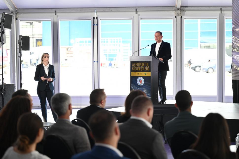 Aeroportul București-Sud, noua poartă de acces către Europa, va deservi peste 11 milioane de pasageri și va permite transportul a minimum 30.000 de tone de mărfuri în fiecare an 902752