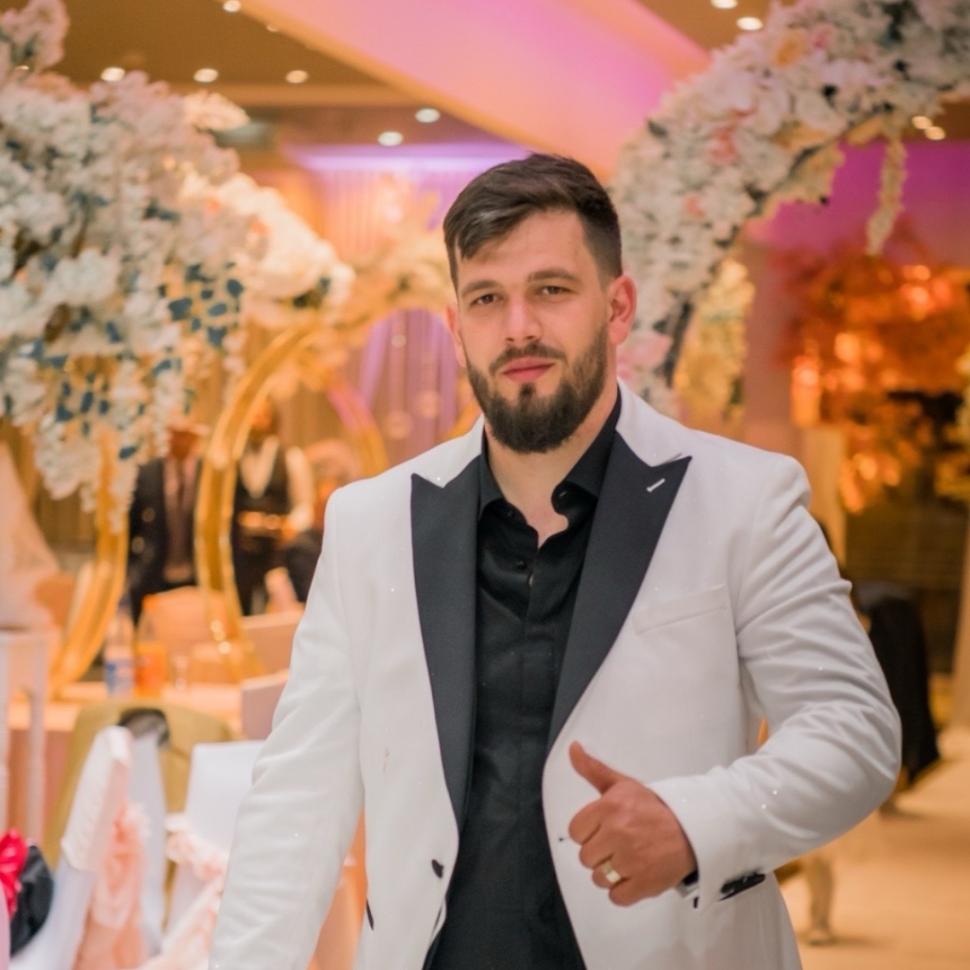 Un tânăr afacerist din Gorj a murit la doar 32 de ani. Florian era căsătorit și avea doi copii 902888