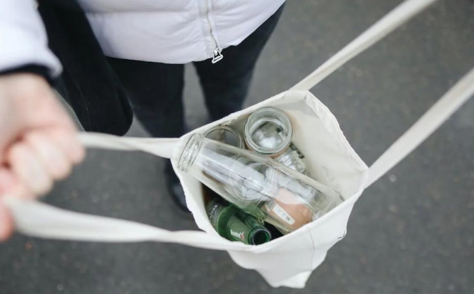 Ce trebuie să știe românii care iau bani pe sticle reciclate. Ministrul Mediului vrea să schimbe regulile: "Lucrăm deja la un proiect de hotărâre de guvern" 903057