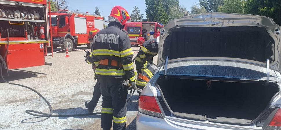 Explozie într-o parcare din Suceava! Un bărbat a murit carbonizat în propria mașină 903568