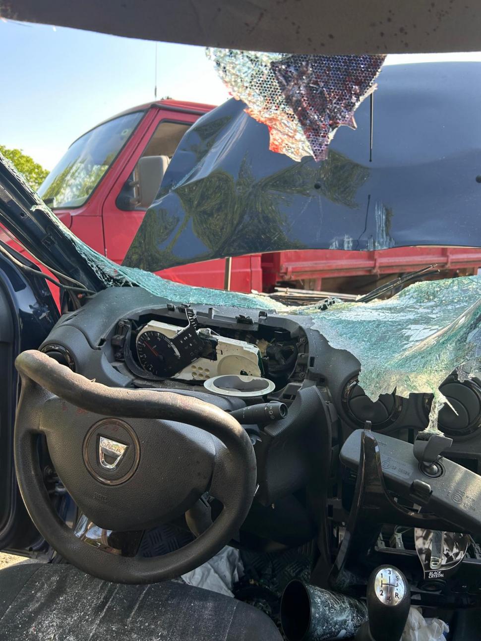 George Botizan, consilier judeţean în Arad, a fost strivit în propria maşină de un bolovan căzut de pe munte, la Gurahonţ 904397