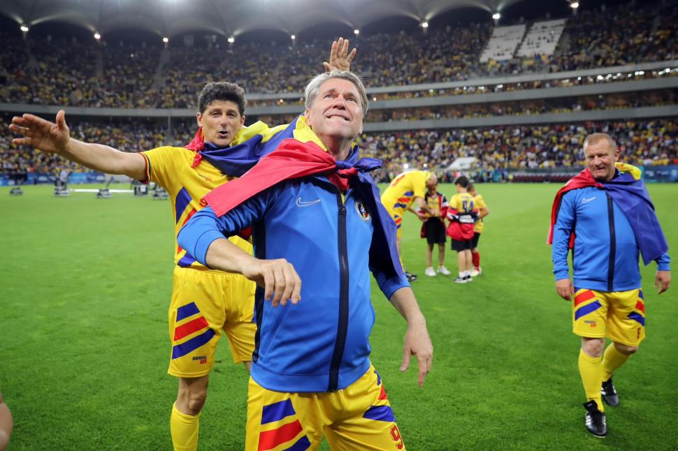 Miodrag Belodedici, lăsat fără permis de conducere chiar după meciul de adio al Generației de Aur. A fost prins băut la volan 904260