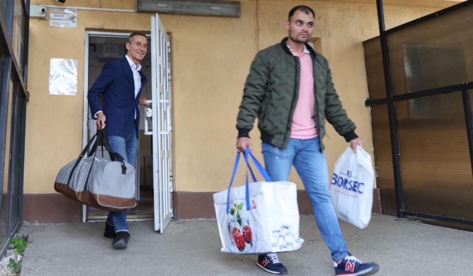 Momentul în care Radu Mazăre iese din închisoare. Roxana, soţia sa, a anunţat că este însărcinată 904376