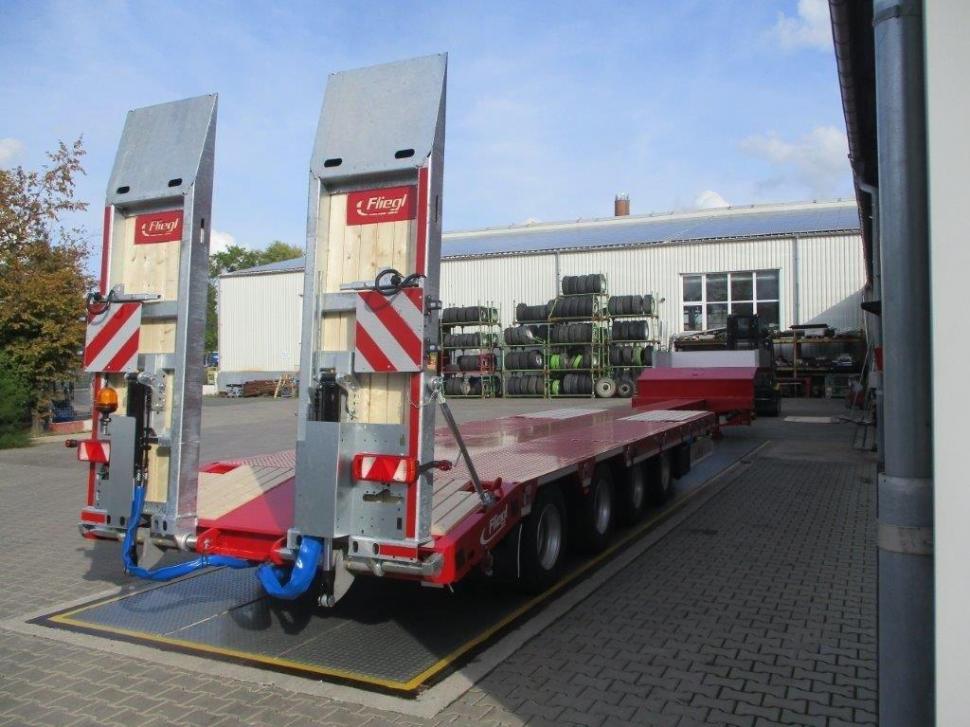 Evo Trailers: competitor în piaţa vânzărilor de remorci şi semiremorci pentru transportul de mărfuri 904985