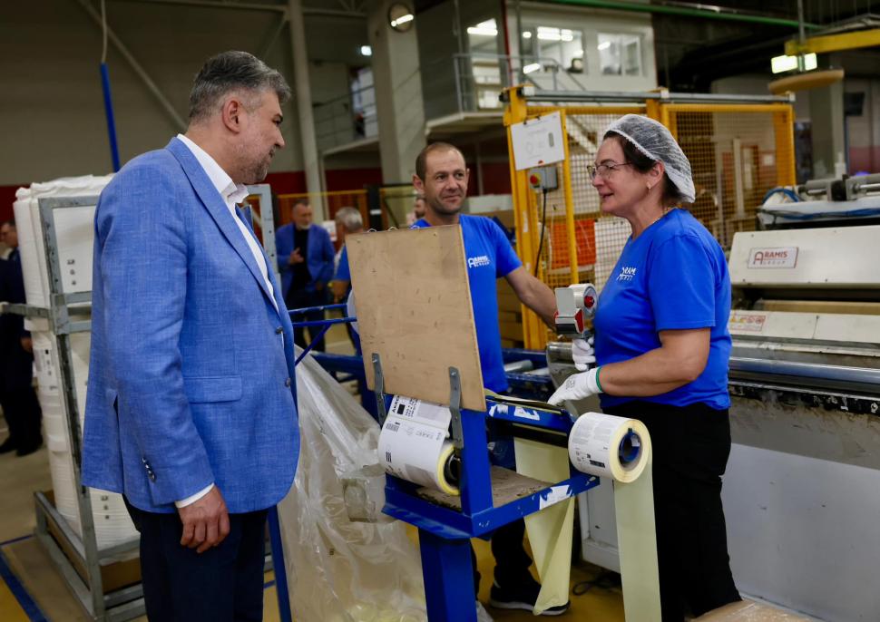 Marcel Ciolacu, în vizită la fabrica de mobilă Aramis: ”Cel mai mare producător și exportator de mobilă din Maramureș” 905072