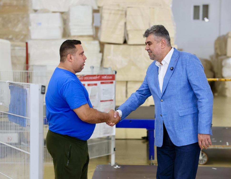 Marcel Ciolacu, în vizită la fabrica de mobilă Aramis: ”Cel mai mare producător și exportator de mobilă din Maramureș” 905074