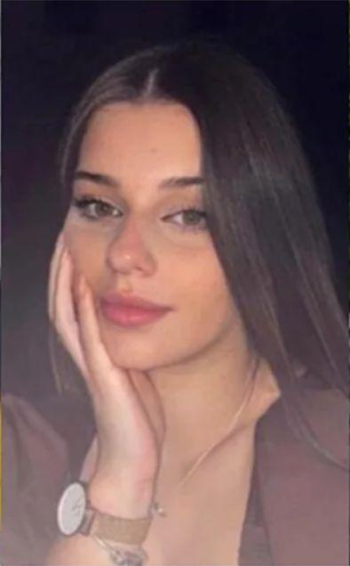 Ei sunt Cristian, Patrizia şi Bianca, cei trei tineri români înghițiți de viituriile din Italia. Sunt de negăsit de trei zile 905291