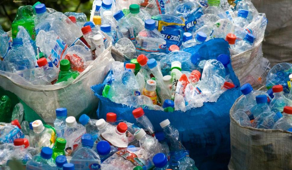 Dopurile care pot pune capac returnării sticlelor reciclabile. Cum trebuie să pregăteşti ambalajele, ca să-ţi iei banii înapoi pe garanţie 905392