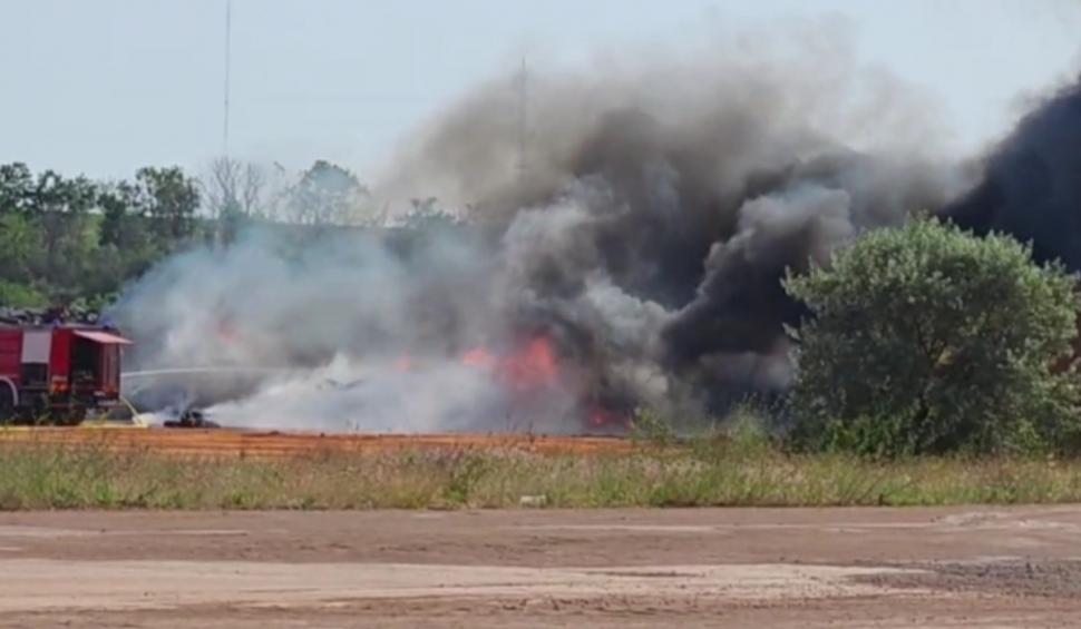 Incendiu violent la un depozit de anvelope din Medgidia. A fost emis mesaj RO-Alert 905510