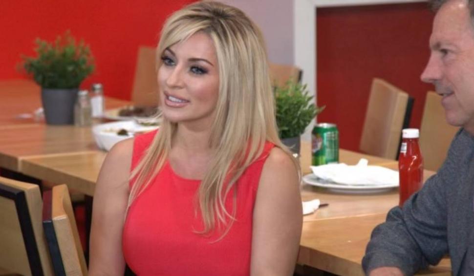 Ea este blonda din Timişoara care candidează la Primăria Las Vegas: "Credința în Dumnezeu m-a făcut să iau atitudine" 905426