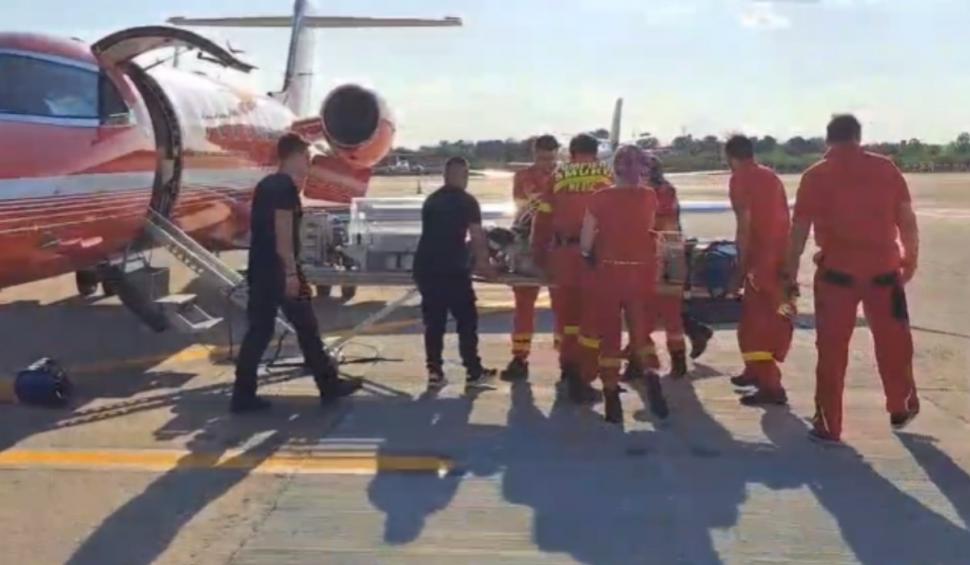 Un bebeluș de doar două zile, în stare critică, a fost transferat de urgență cu elicopter SMURD de la Galați la București, apoi cu avionul la Cluj 906337