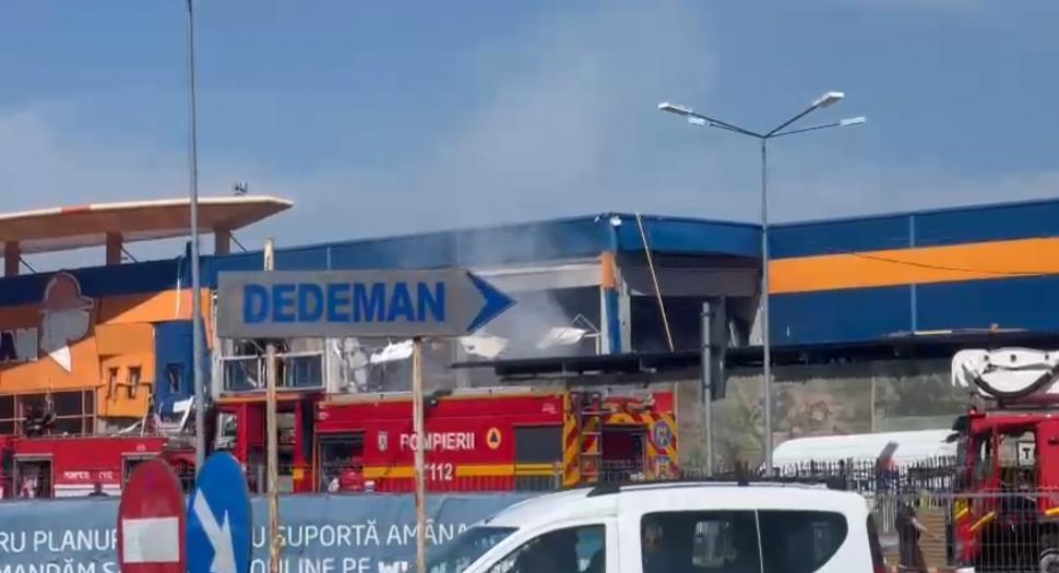 Procurorii Parchetului de pe lângă Tribunalul Botoşani anchetează explozia de la Dedeman 906381