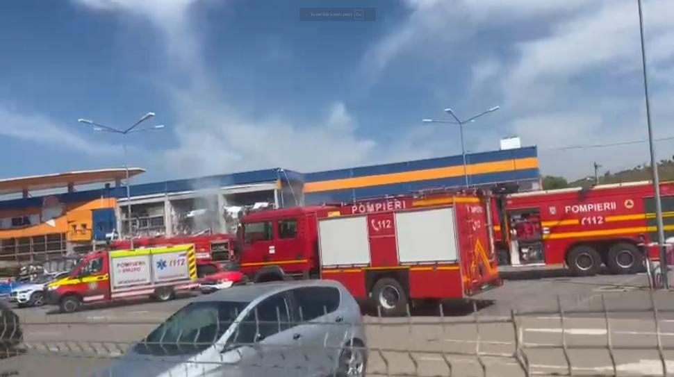 Procurorii Parchetului de pe lângă Tribunalul Botoşani anchetează explozia de la Dedeman 906382