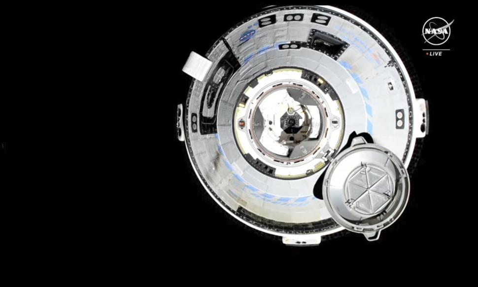 Imagini inedite de pe Stația Spațială. Cum au fost primiți astronauții de pe Starliner: „E bine să fii ataşat de marele oraş din cer” 906269