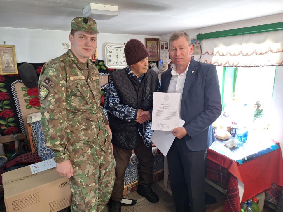 Cel mai vârstnic candidat la alegerile locale din 2024: Are 100 de ani şi este veteran de război 906539