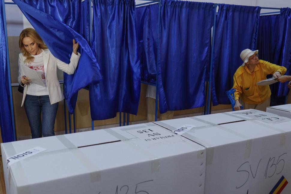 Gabriela Firea: "Am votat cu gândul la toţi cei care vor ca Bucureştiul să redevină oraşul pe care îl iubesc" 906565