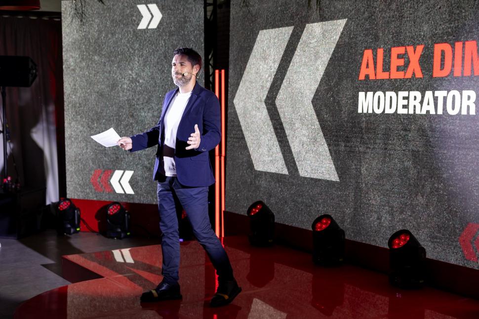 Șamponul anti-încărunțire cu efect de repigmentare 907364