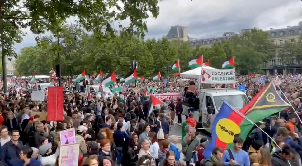 Protest cu peste 250.000 de persoane în Franța, împotriva extremei drepte, înainte de alegerile anticipate convocate de Macron 907749