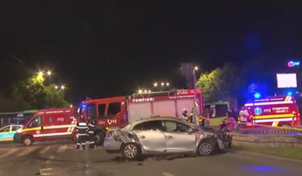 Accident grav la Piața Unirii din București, noaptea trecută. 12 persoane au ajuns la spital 907837