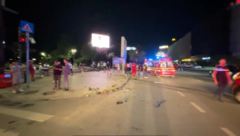 Accident grav la Piața Unirii din București, noaptea trecută. 12 persoane au ajuns la spital 907840