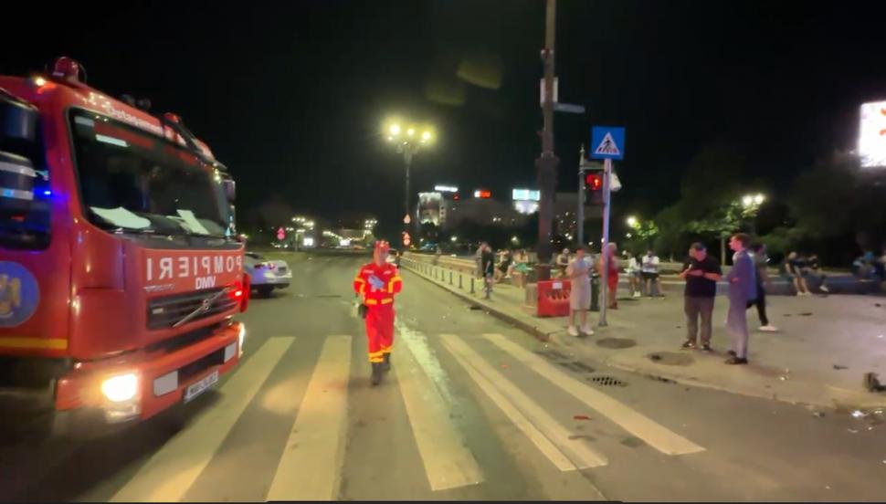Accident grav la Piața Unirii din București, noaptea trecută. 12 persoane au ajuns la spital 907841