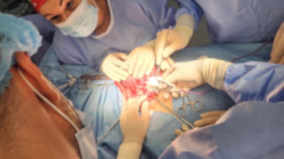 Caz record la GRAL Medical: cea mai mare tumoră tiroidiană operată în Europa 908106