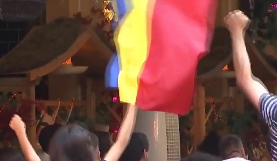 Cum au sărbătorit suporterii victoria României la Euro 2024. Imagini fabuloase: bucurie și lacrimi în toată țara  908019