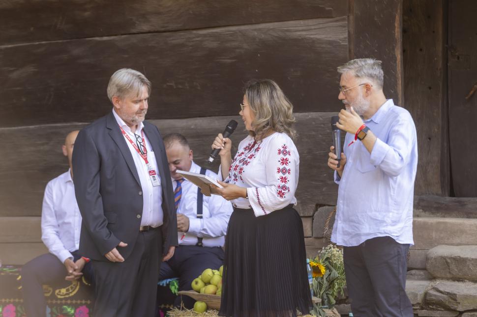 „Ștergem tradiția de praf”: Campania Profi care ne ajută să reînviem tradiția 908662