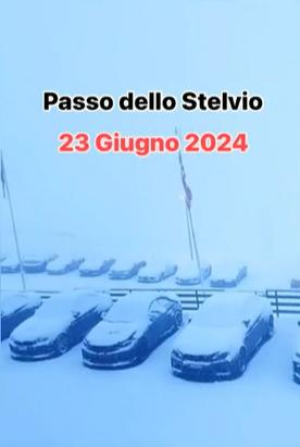 VIDEO Imagini șocante în Italia. A nins abundent după ce temperaturile au scăzut brusc, în plină vară 909154