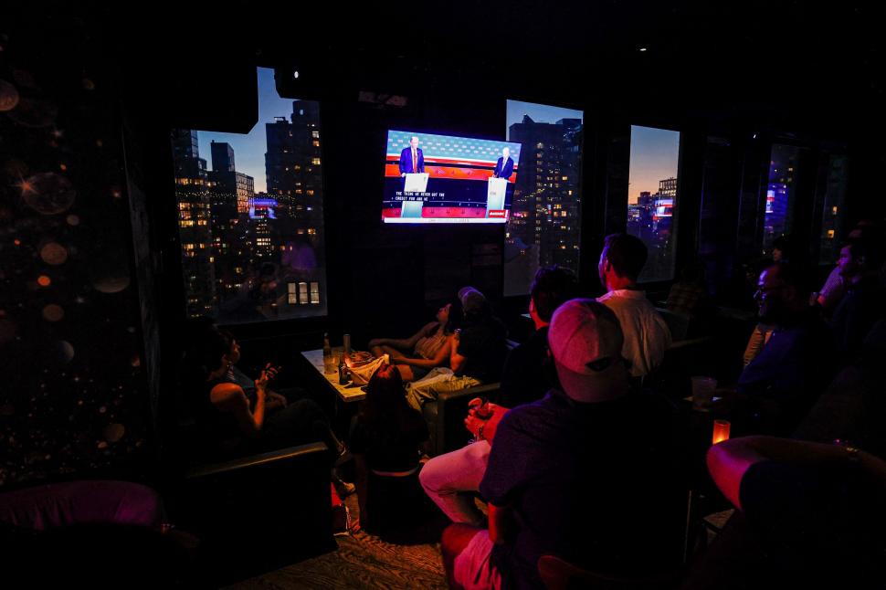 Cifrele dezastrului pentru Joe Biden, în primele sondaje după dezbaterea cu Trump de la CNN 909859