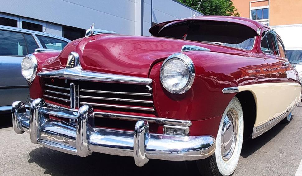 Imagini de colecţie cu un Hudson Commodore Six Sedan din 1949, adus pentru inspecţie la RAR Griviţa 910016