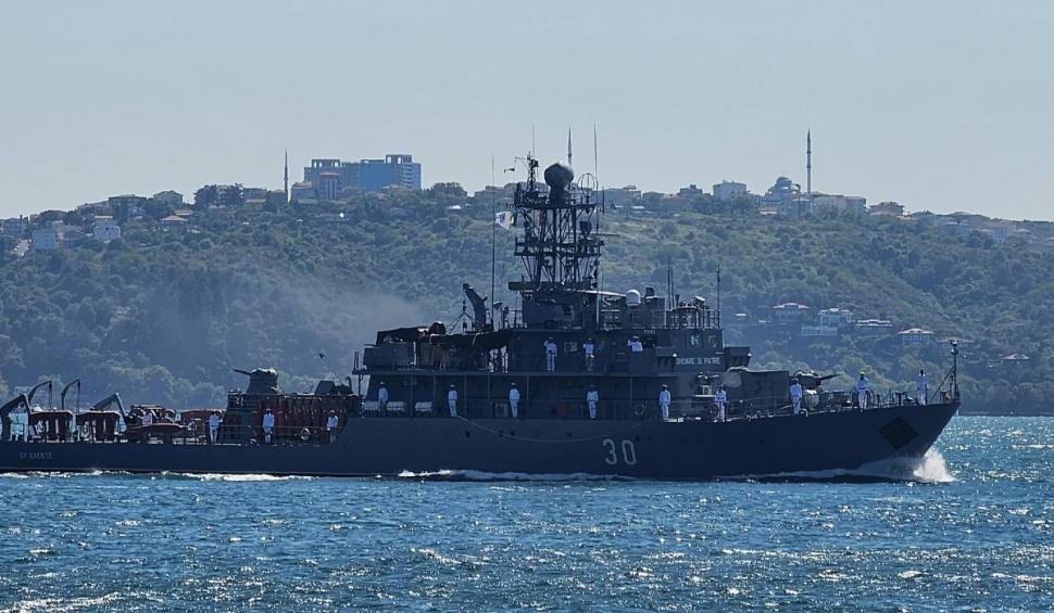 O navă a Turciei s-a alăturat României și Bulgariei pentru a găsi minele din Marea Neagră 910515