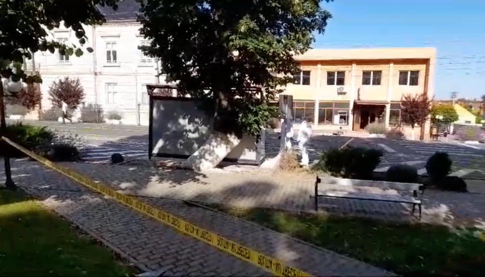 Un bancomat din Arad a fost aruncat în aer. Hoții au furat 200.000 de lei 911238