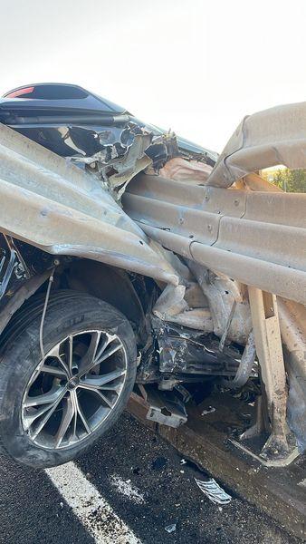 Accident grav pe Centura Ploieștiului. Un bărbat a murit, după ce s-a înfipt cu mașina în parapet 911491