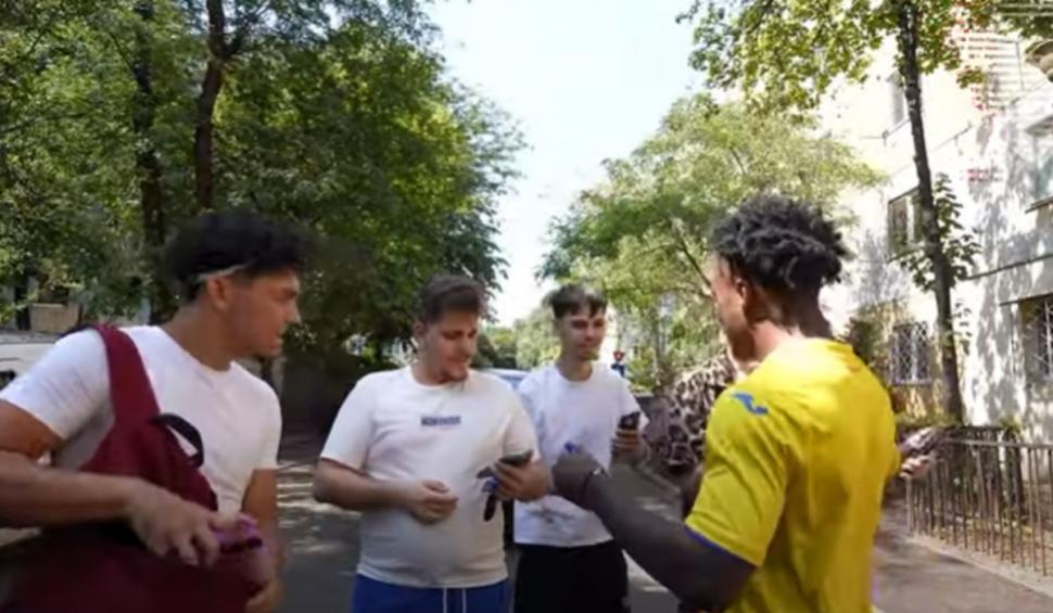 IShowSpeed, un celebru Youtuber de 19 ani din SUA, s-a plimbat prin Ferentari și a mâncat mici din Piaţa Obor 912410