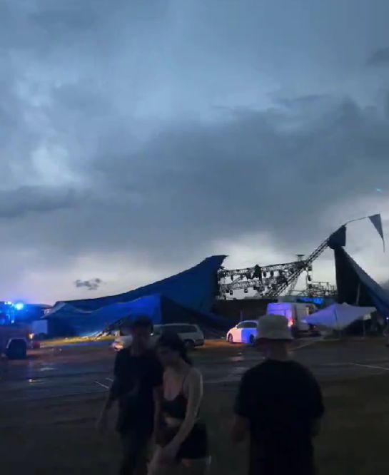 O furtună apocaliptică a spulberat un festival muzical cu zeci de mii de spectatori în Slovacia 912503