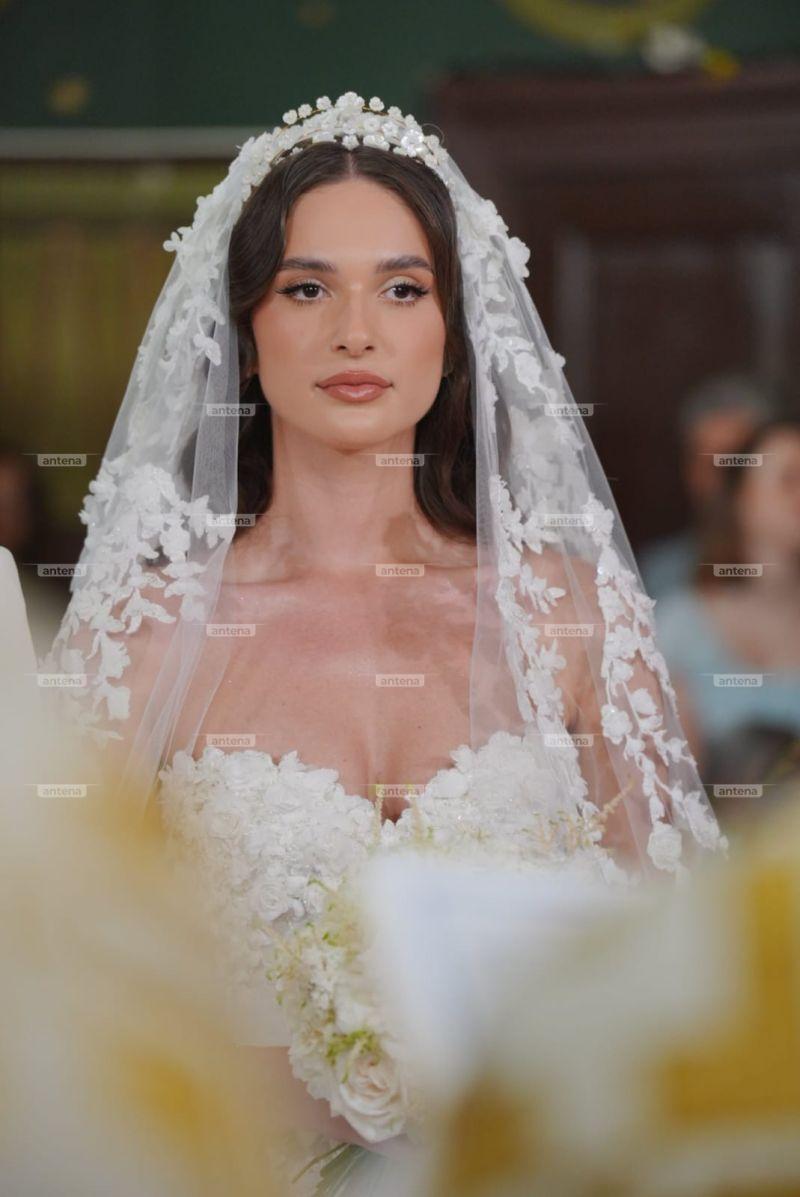 Imagini exclusive de la nunta Elenei și a lui Ianis Hagi, la Palatul Ştirbey 912587