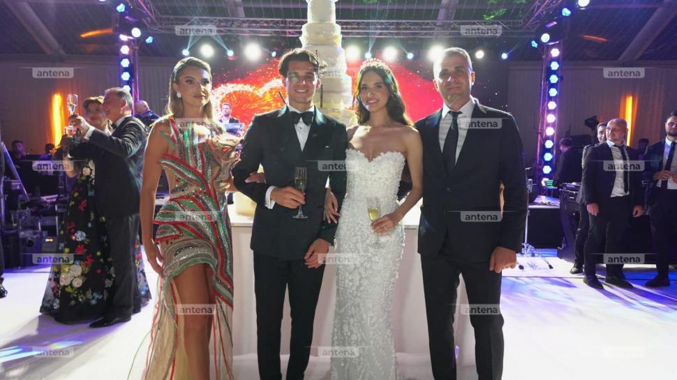 Elena și Ianis Hagi s-au distrat până dimineață, la nunta de la Palatul Știrbey. Imagini exclusive cu invitații și tortul mirilor 912718