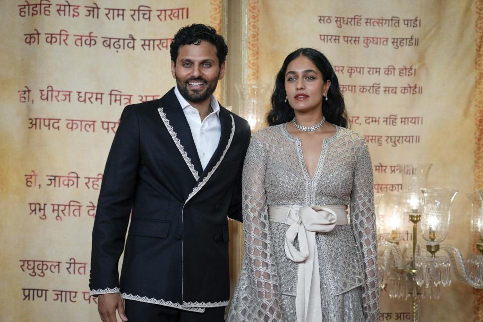 Imagini de la nunta de sute de milioane de dolari, plină de vedete: Moștenitorul miliardar Anant Ambani s-a căsătorit cu Radhika Merchant 912788