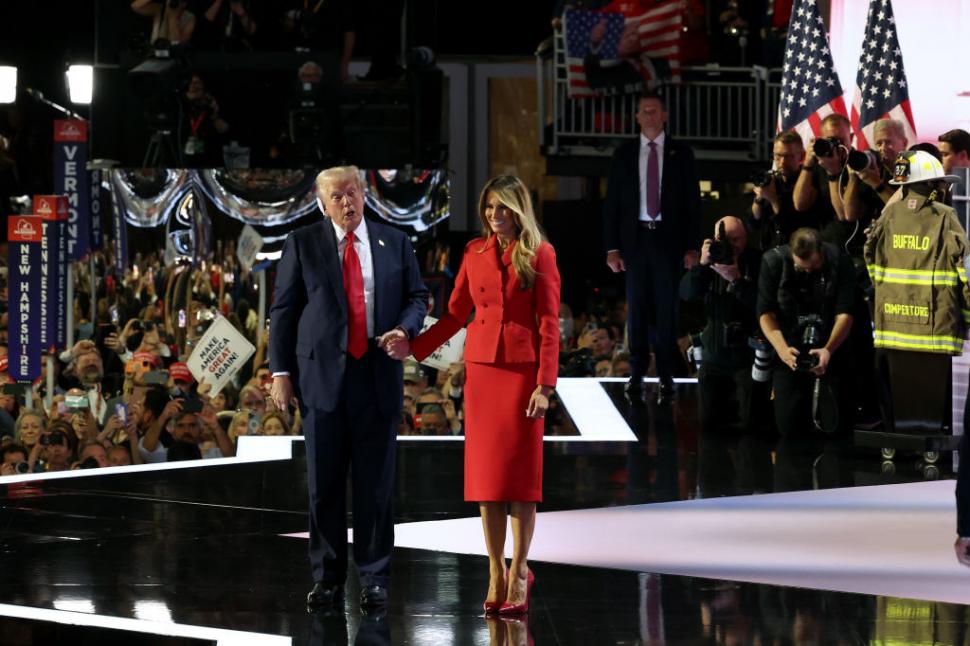 Apariția rară a Melaniei la discursul lui Trump. „Face doar ce vrea ea, este extrem de independentă”  913390