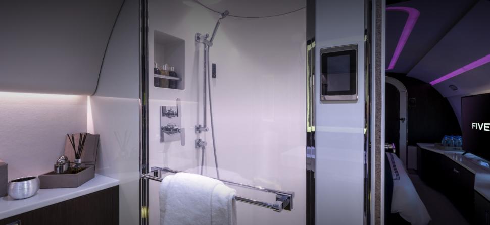 Avionul de petrecere din Dubai, pentru super-bogații lumii. Se închiriază pentru 15.000 de dolari pe oră 913717