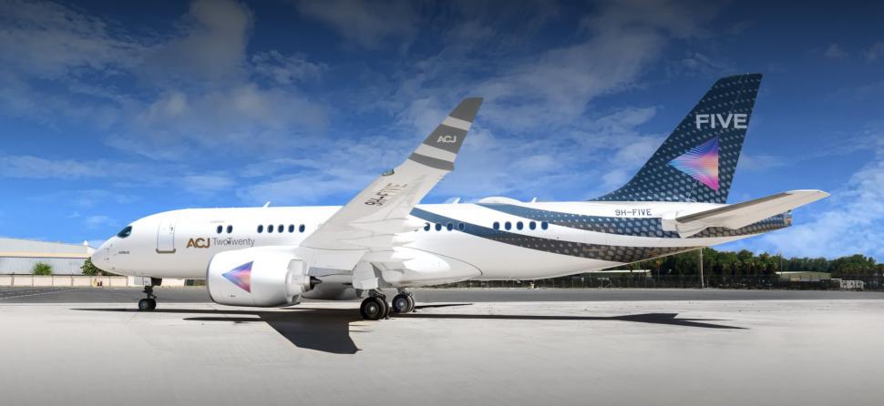 Avionul de petrecere din Dubai, pentru super-bogații lumii. Se închiriază pentru 15.000 de dolari pe oră 913719